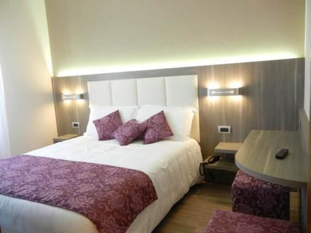 Executive Triple Room