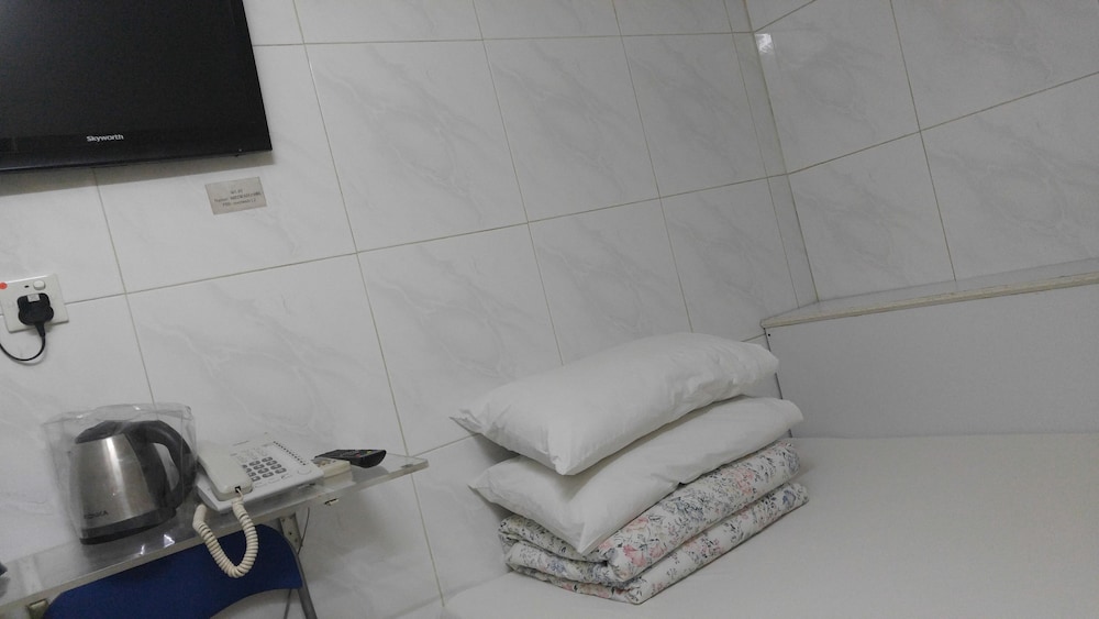 Economy Double Room photo 2
