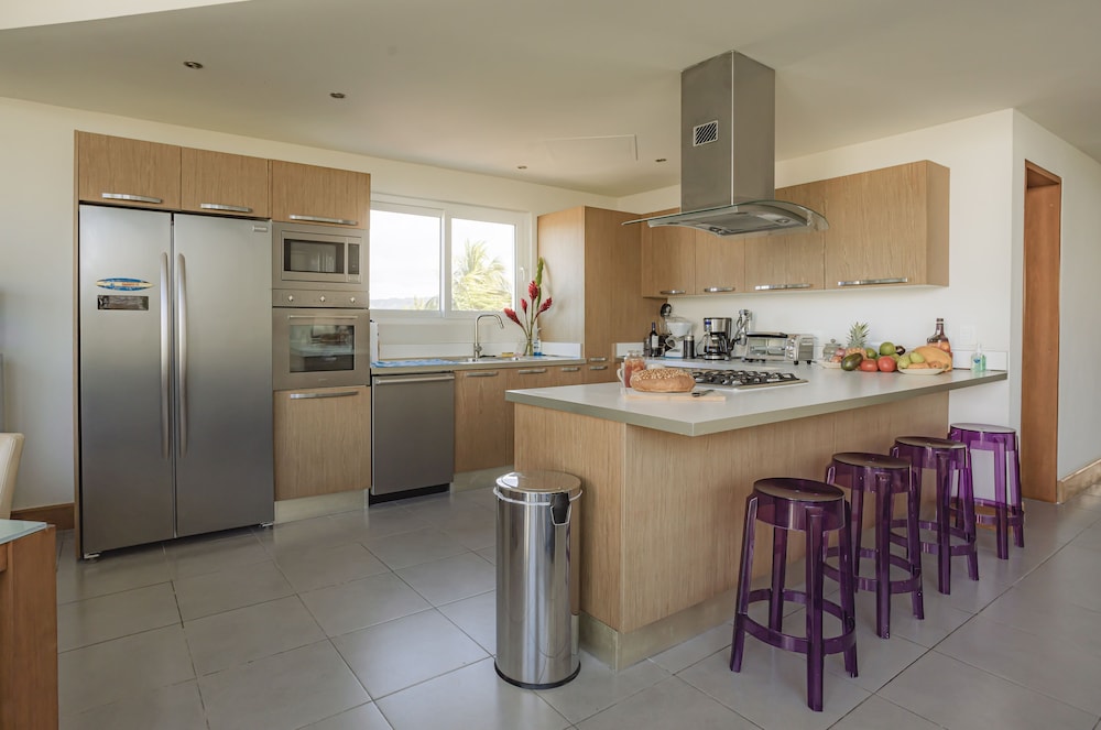 Exclusive Penthouse, 2 Bedrooms, Ocean View photo 3