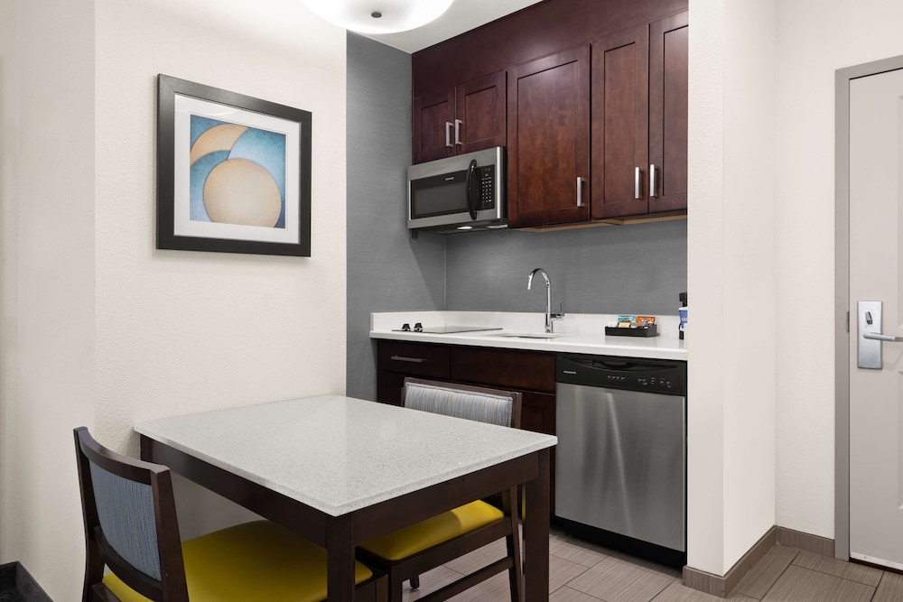 Suite, 2 Queen Beds, Accessible, Non Smoking (Hearing) photo 2