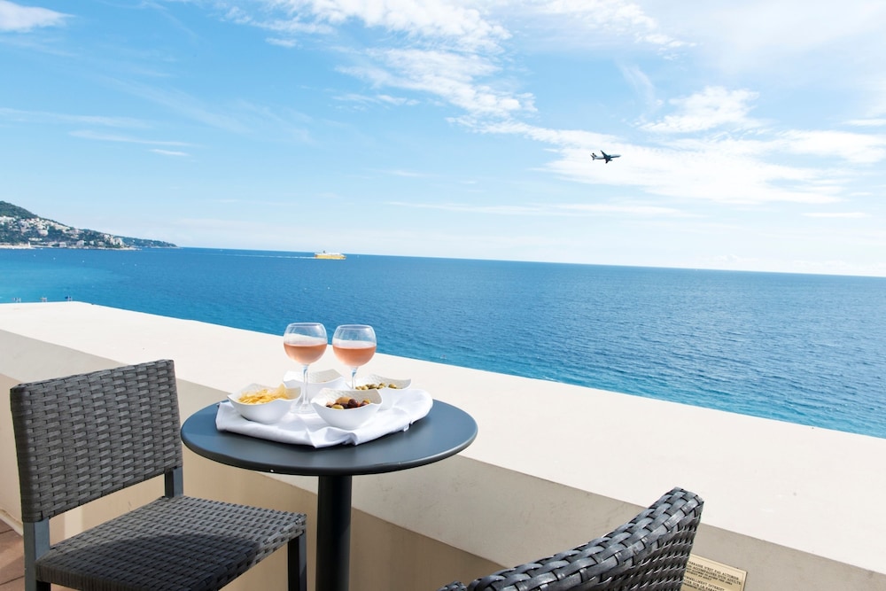 Presidential Suite, Sea View thumbnail 6