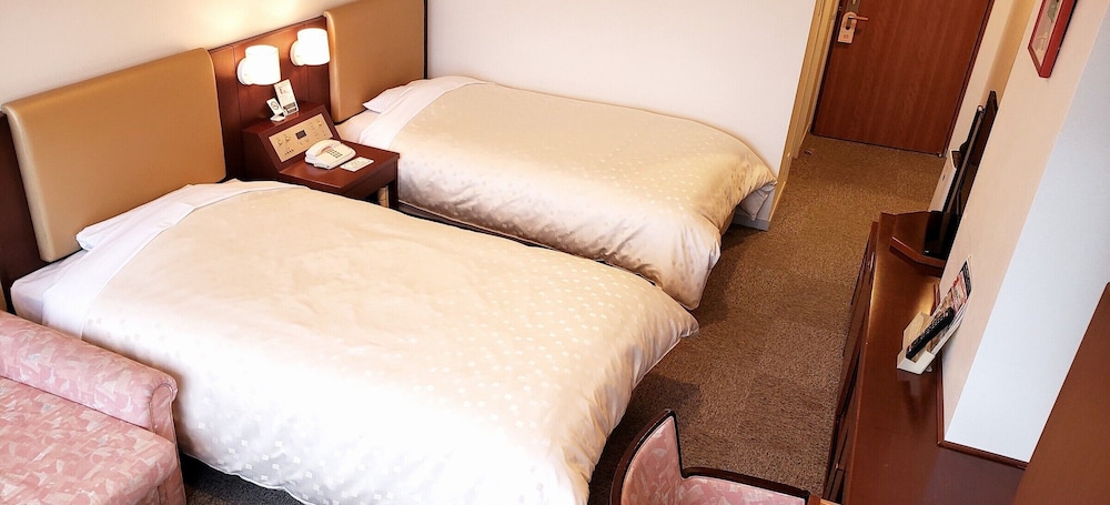 Twin Room, Non Smoking, River View - Photo 3