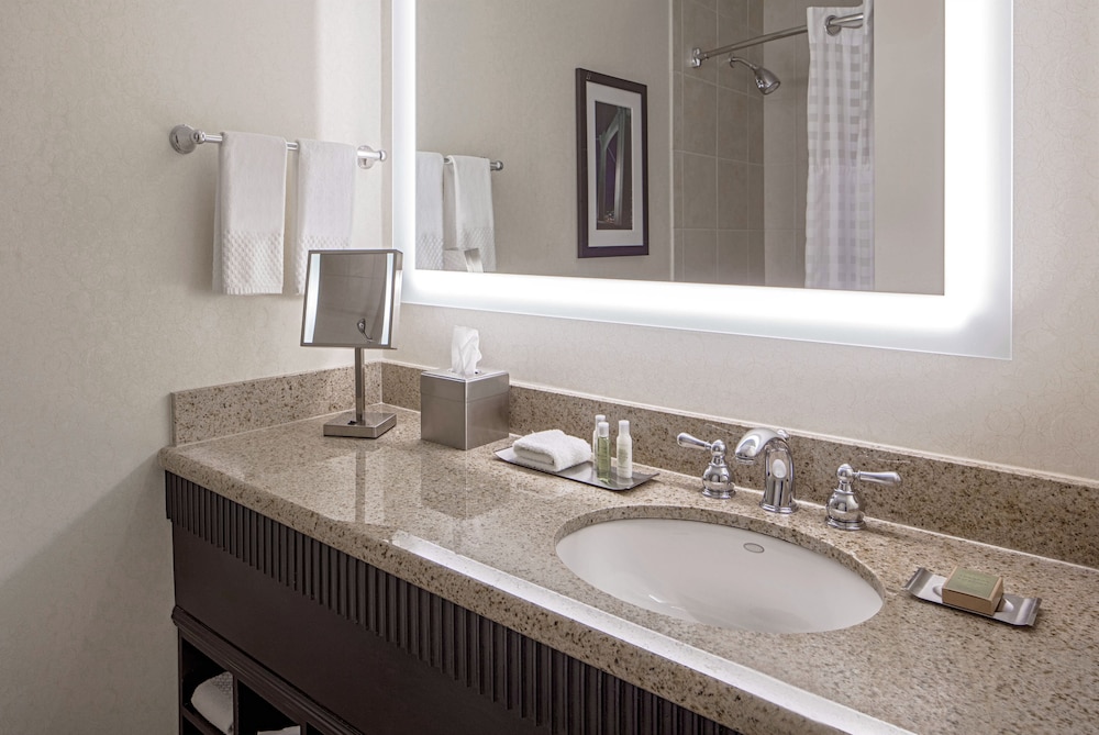 2 Double Beds Premium Suite - Photo 4