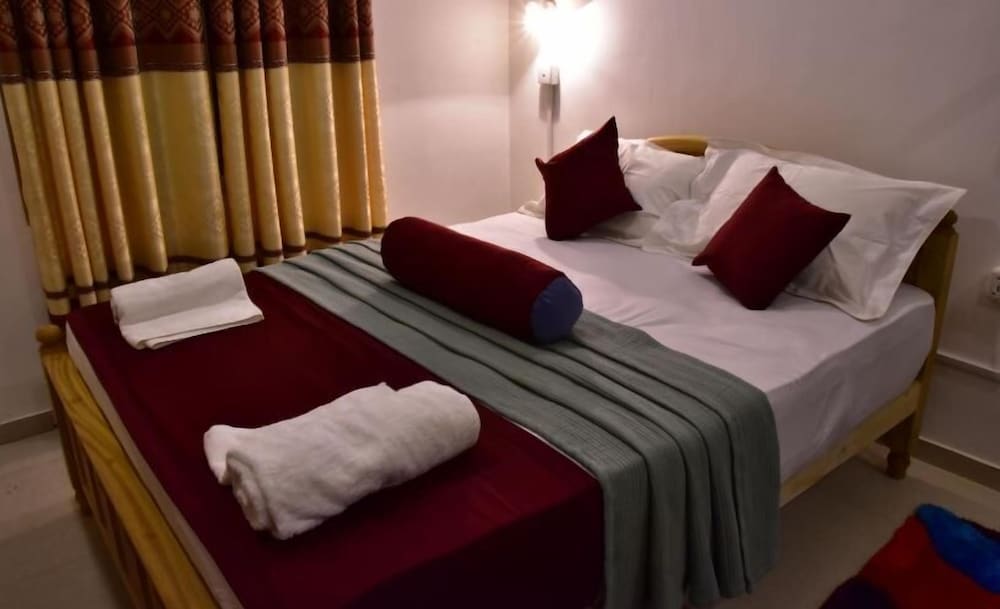 Deluxe Room, 1 Double Bed - Photo 3