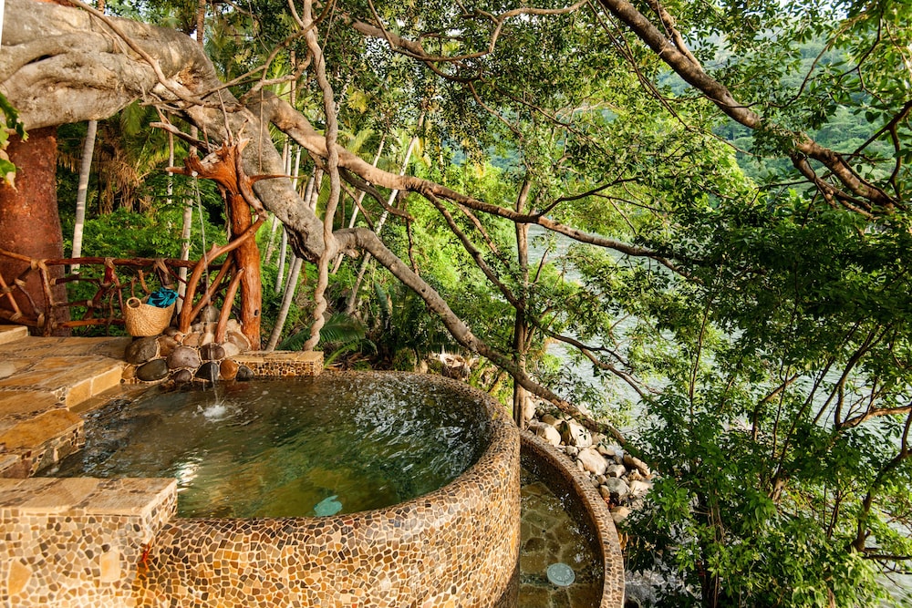 Jungle Love Nest-ocean View