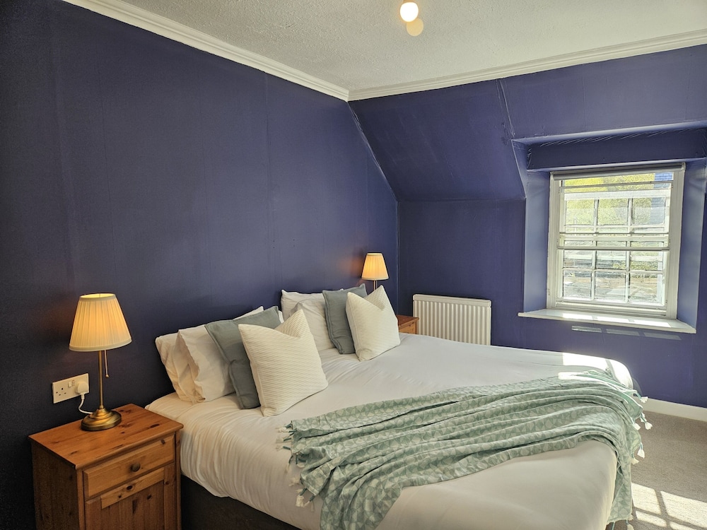 Economy Double Room, Ensuite photo 2