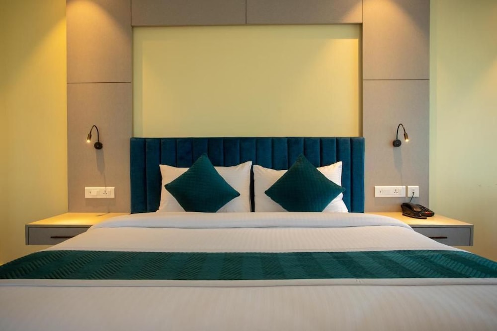 Super Deluxe Single Room