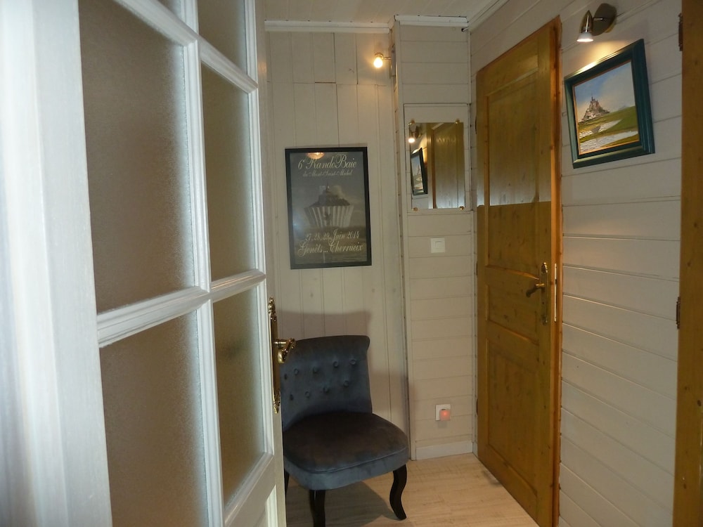 Duplex, Ensuite (Gîte Chausey) photo 2