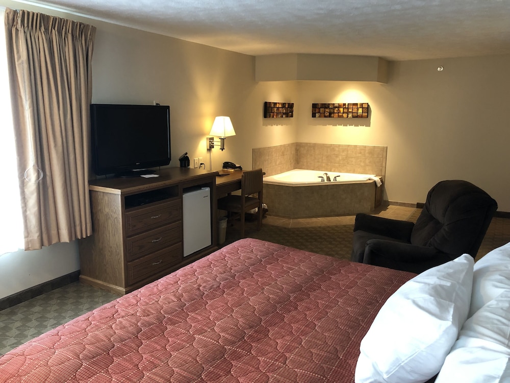 Executive Room, 1 King Bed, Non Smoking, Jetted Tub photo 1