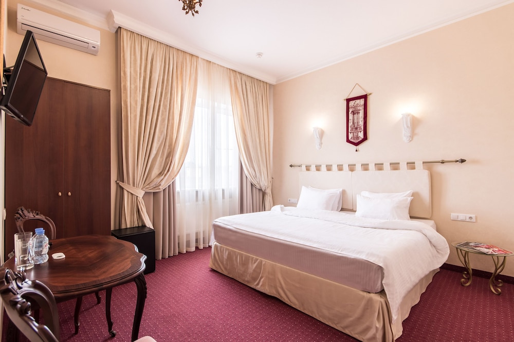 Comfort Double Or Twin Room photo 3
