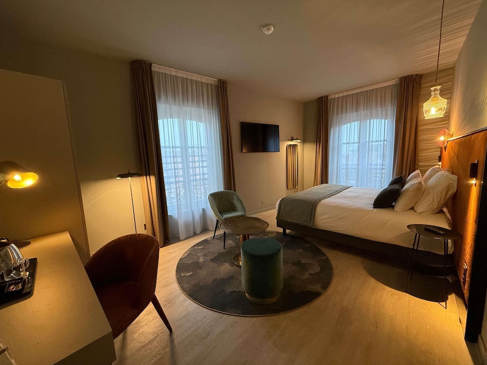 Standard Room, 1 King Bed - Photo 1