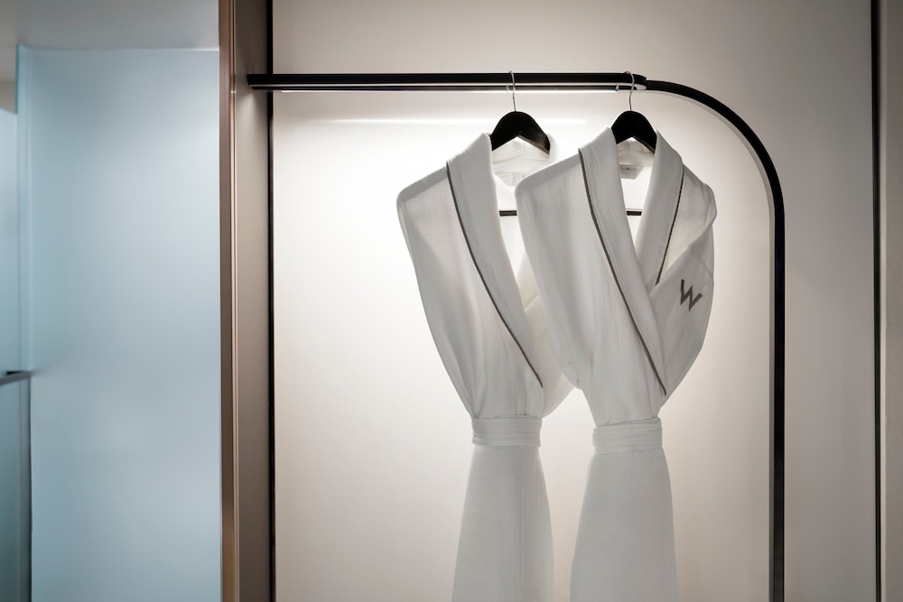 Room, 1 King Bed, Courtyard View