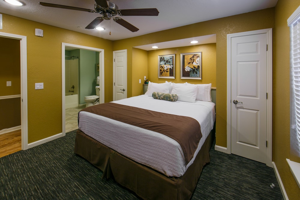 Grand Room, 3 Bedrooms photo 2