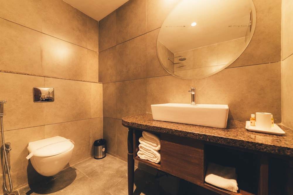 King Suite Room - Photo 3