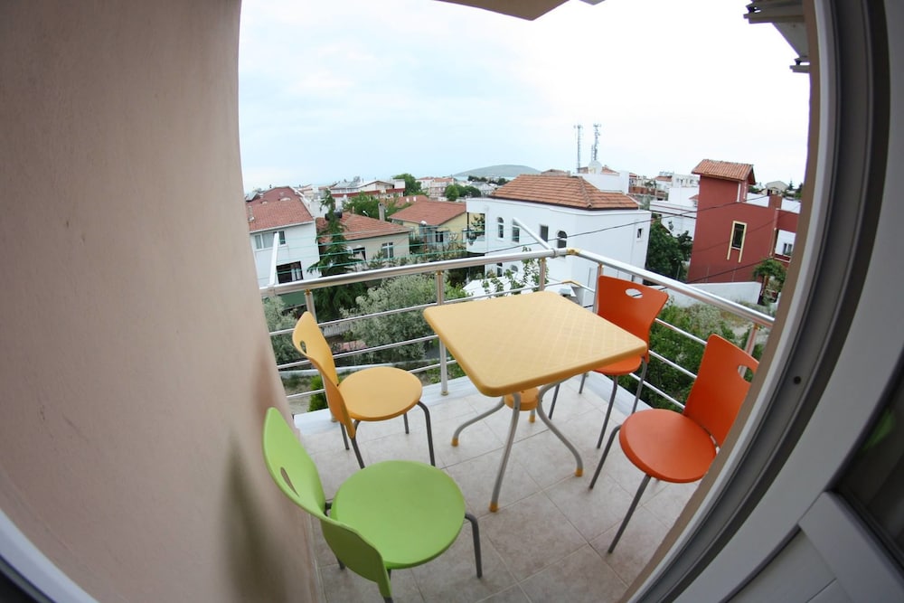 Basic Double or Twin Room, Sea View photo 3