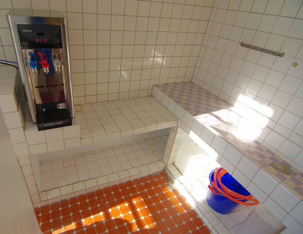 Quadruple Room, Shared Bathroom photo 3