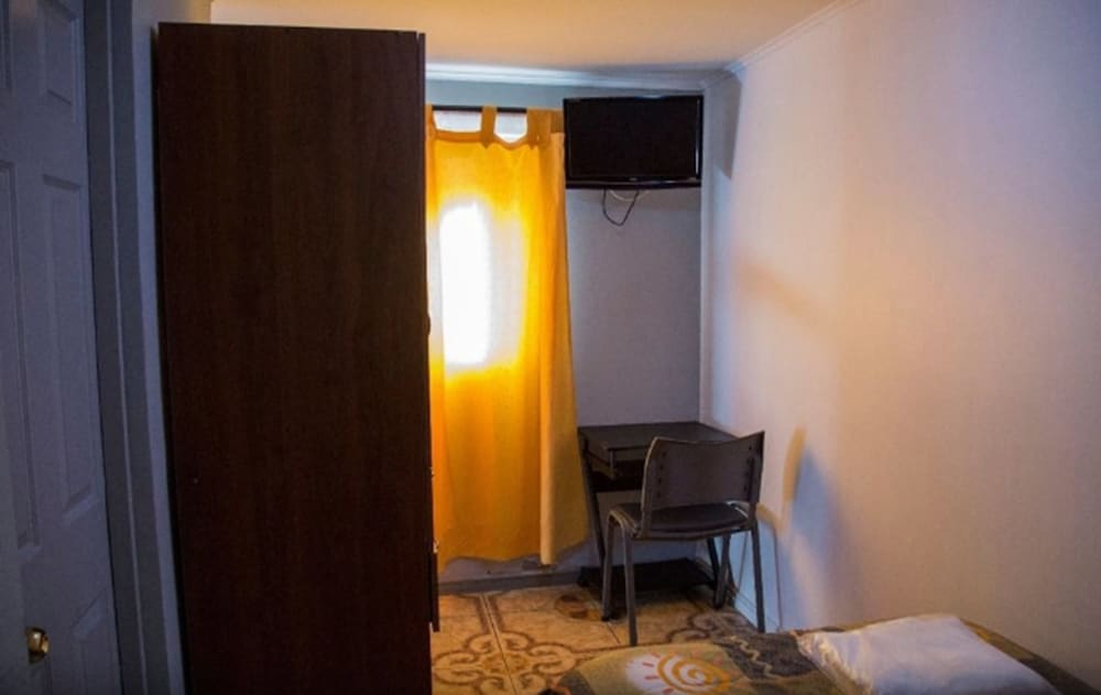 Double Room, 2 Twin Beds, Private Bathroom