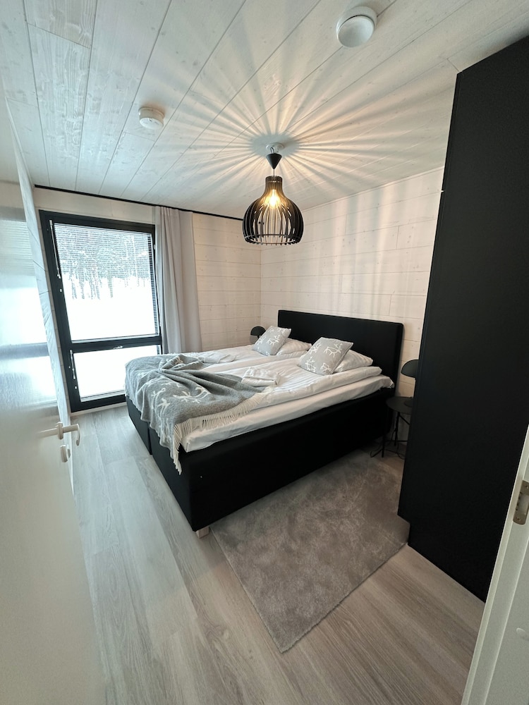 Arctic Lake Villa photo 3