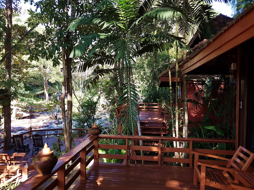 Waterfall view Lanna Cottage - Photo 3