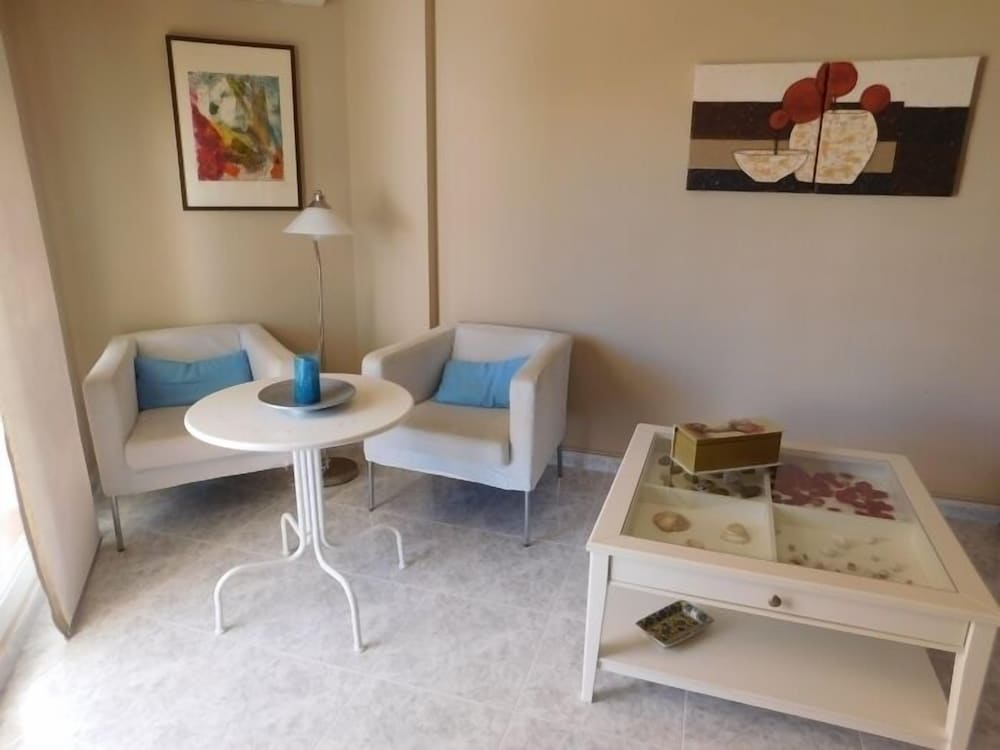 Apartamento, 2 habitaciones, terraza, vista al mar