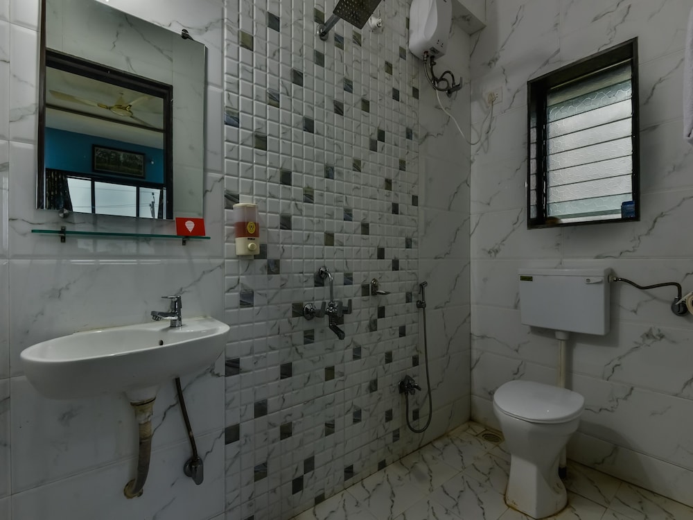 Standard Double Or Twin Room, 1 Double Bed, Private Bathroom photo 3