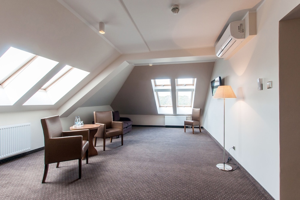 Superior Triple Room photo 3