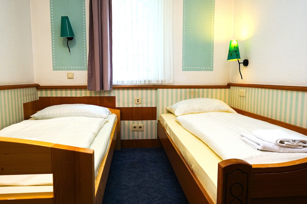 Standard Twin Room photo 1