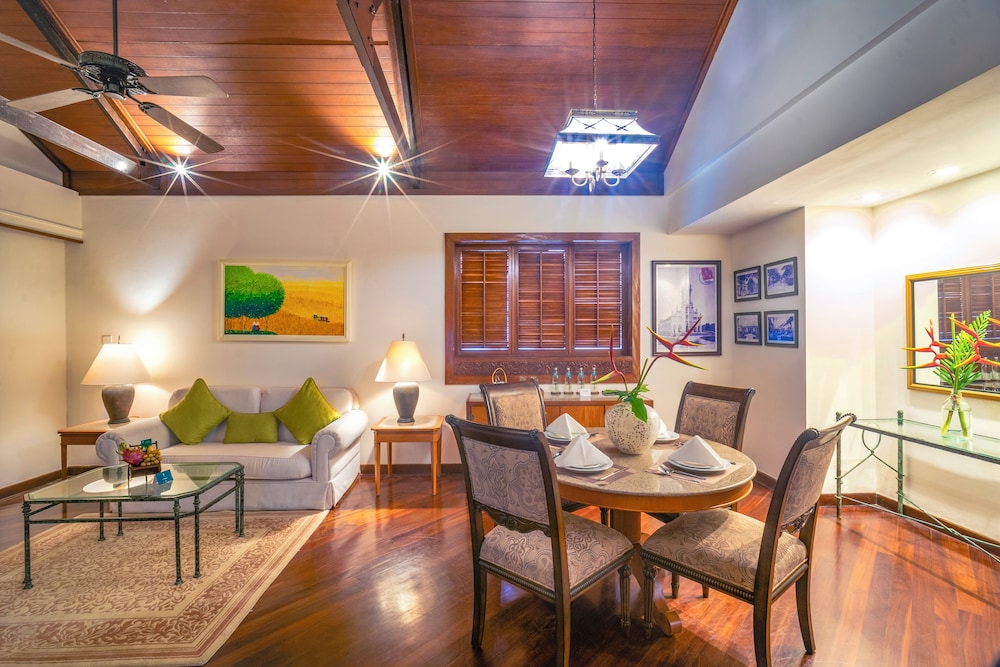 Ocean Suite - Photo 2