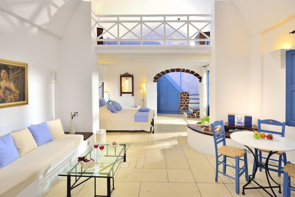Luxury Duplex - Photo 1