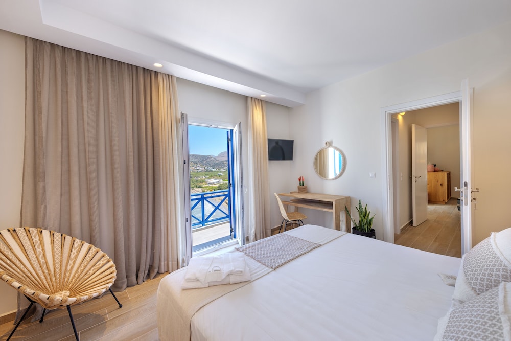 The Dolphin Bay Suite with Panoramic Sea View