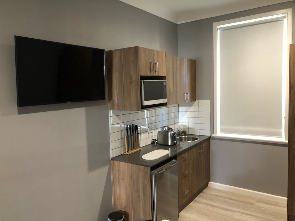 Studio Queen With External Bathroom photo 3