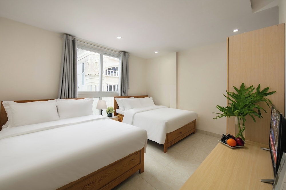 Executive Quadruple Room photo 2