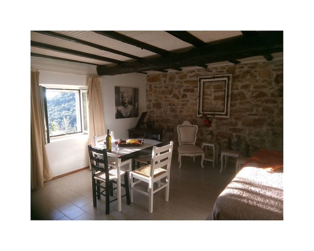 House, 1 Bedroom, Smoking, Balcony