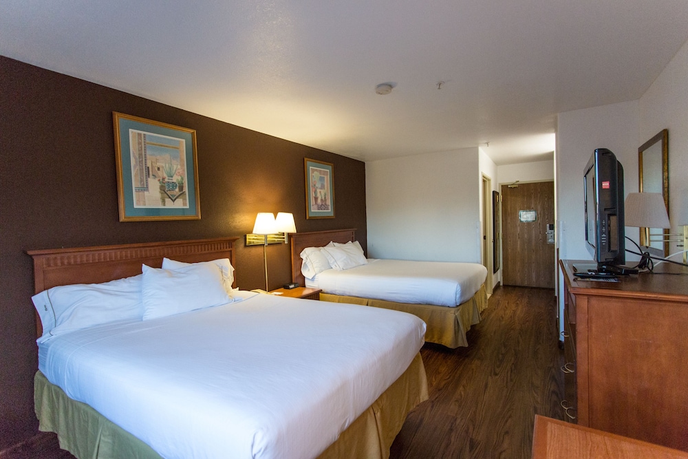 Standard Double Room - Photo 3
