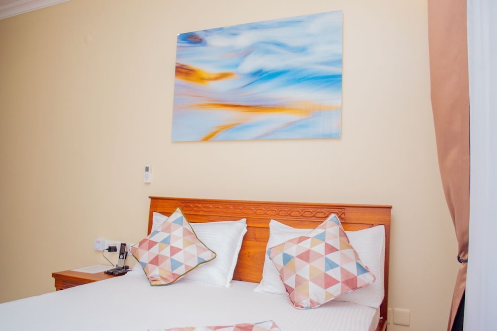 Deluxe single Room