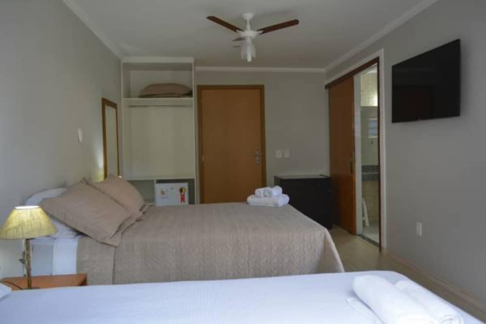 Senior Suite, Accessible photo 3