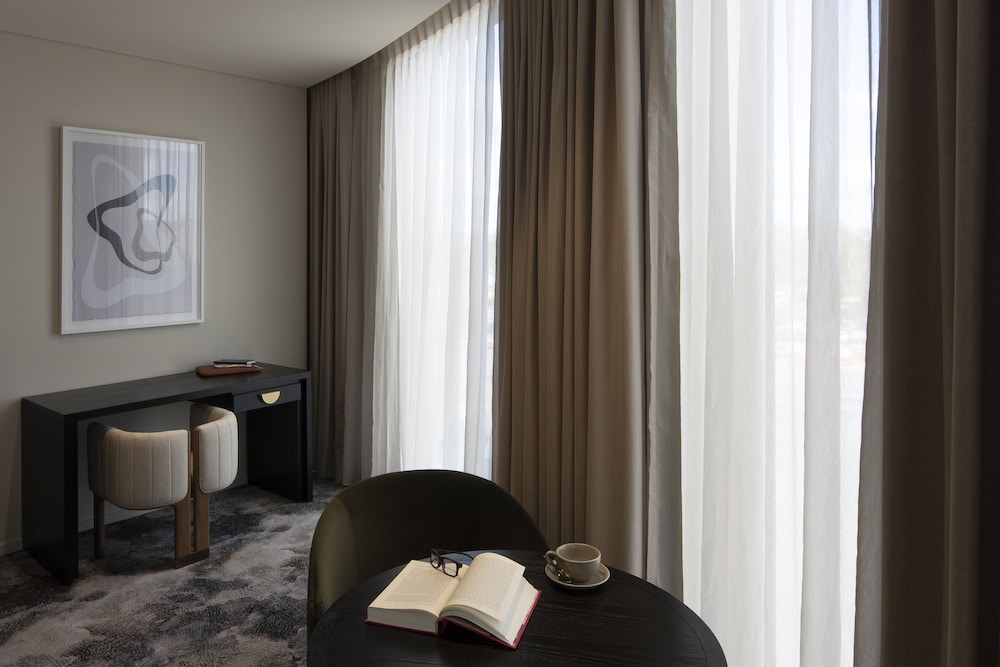 Junior Suite, 1 King Bed