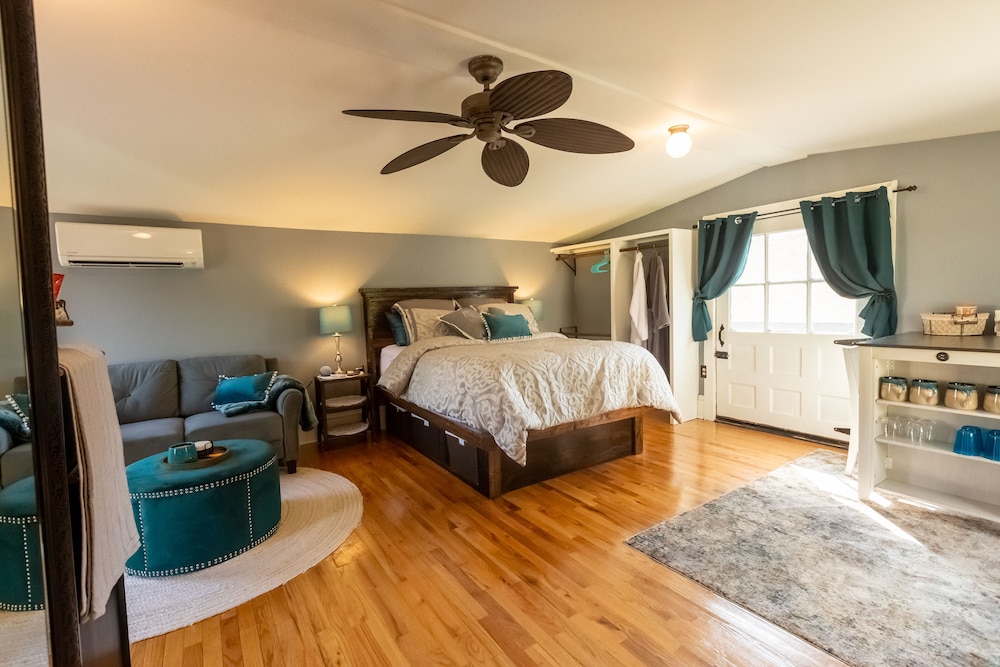 Studio Suite photo 2