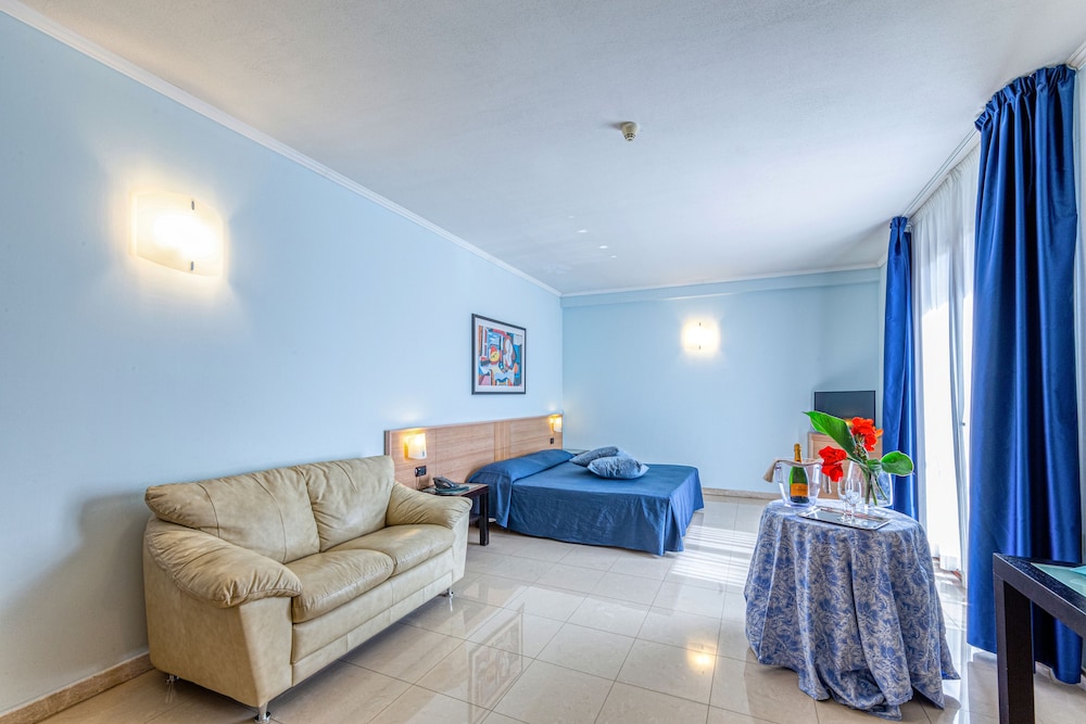 Superior Quadruple Room