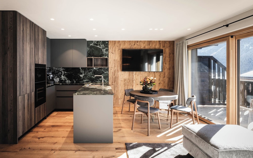 Luxury Apartment, Garden View (MAGIA)