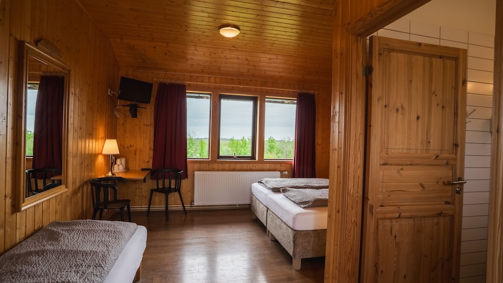Triple Room, 3 Twin Beds, Private Bathroom photo 1
