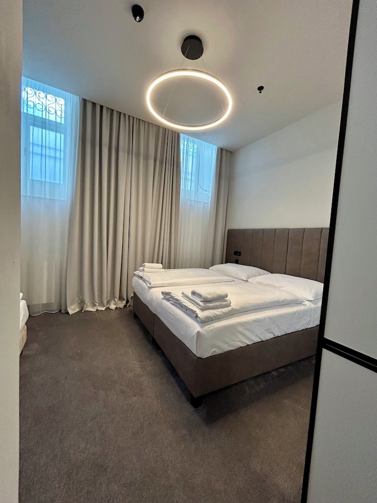 Economy Triple Room - Photo 1
