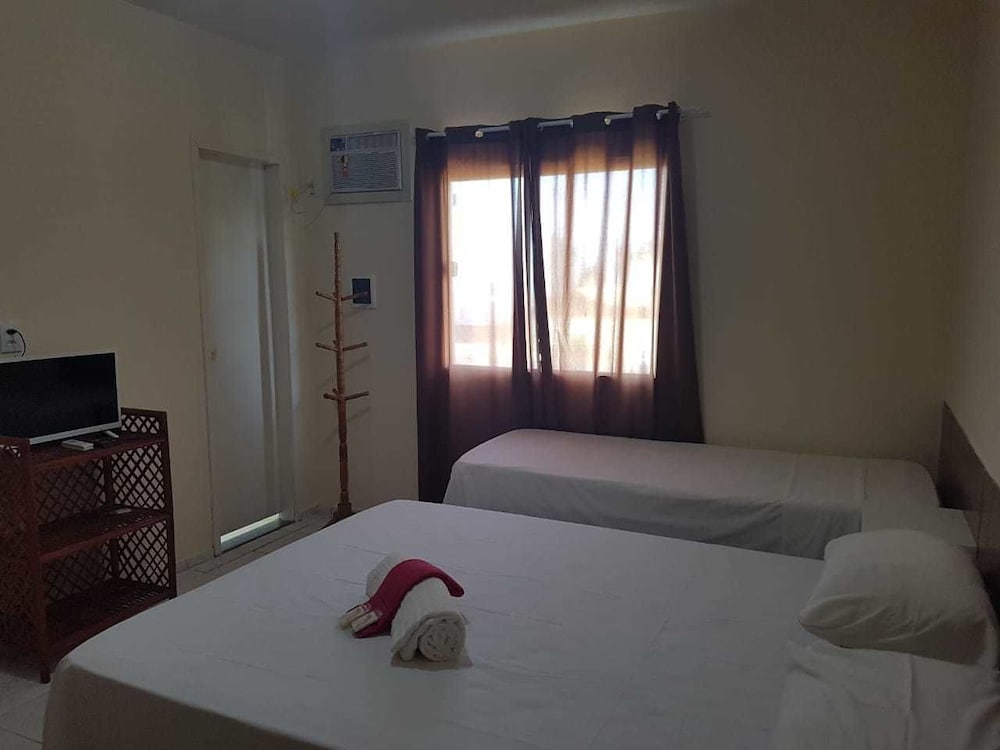 Standard Twin Room - Photo 2