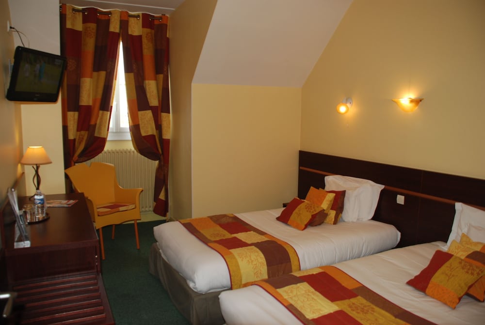 Standard Triple Room photo 2