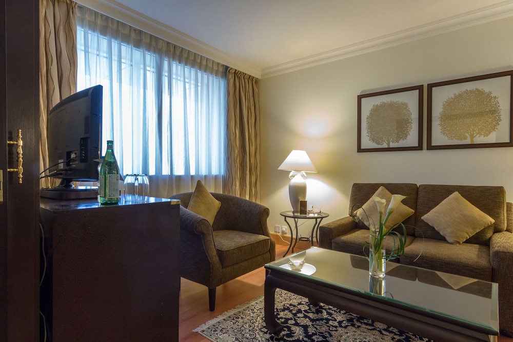 Junior Suite thumbnail 6