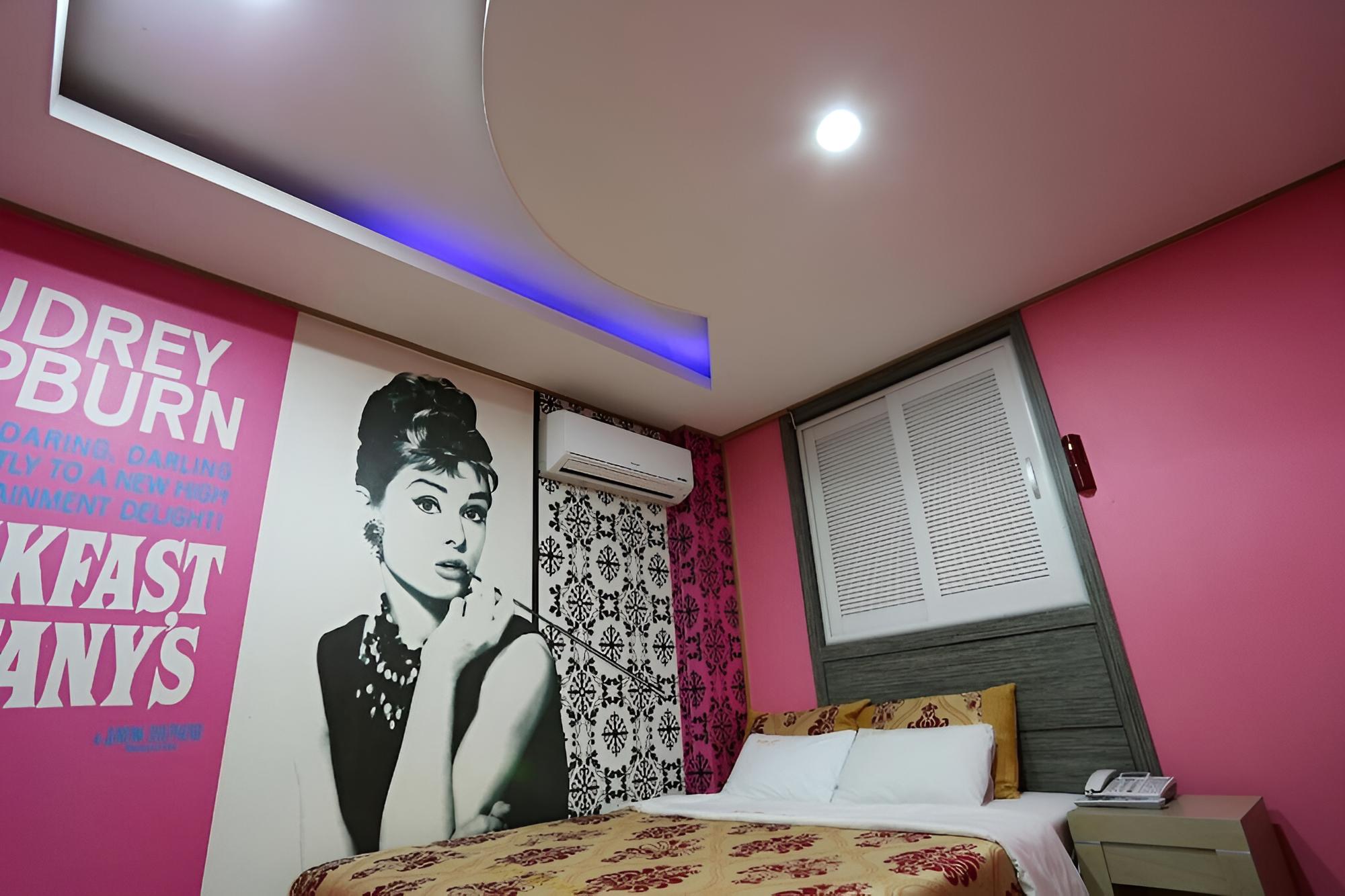 Room (General room A (Netflix support)) photo 2