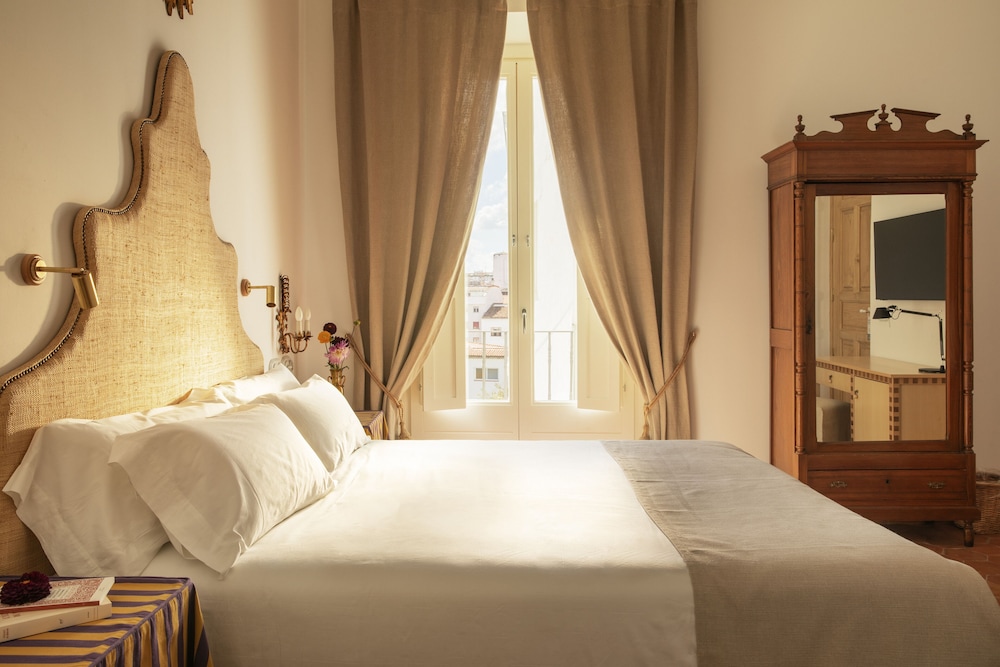 Standard Double Room - Photo 1