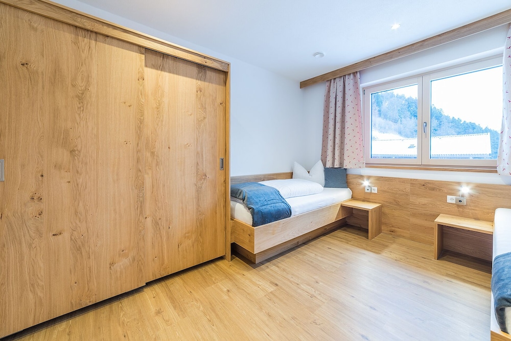 Traditional Apartment, 2 Bedrooms, Terrace (Hamberg) photo 2