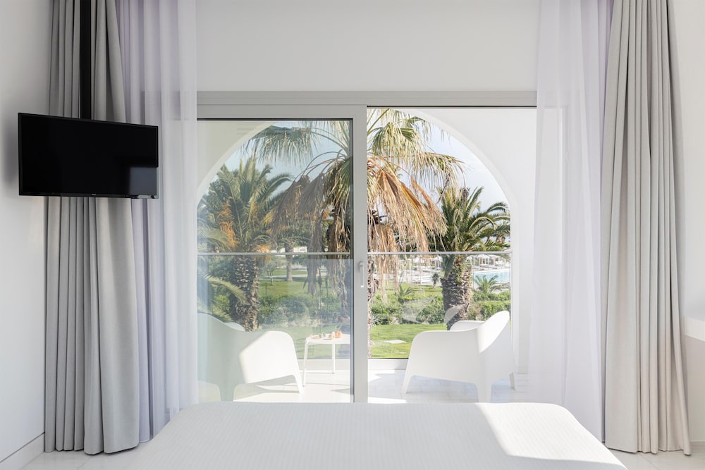 One Bedroom Suite Sea View photo 2