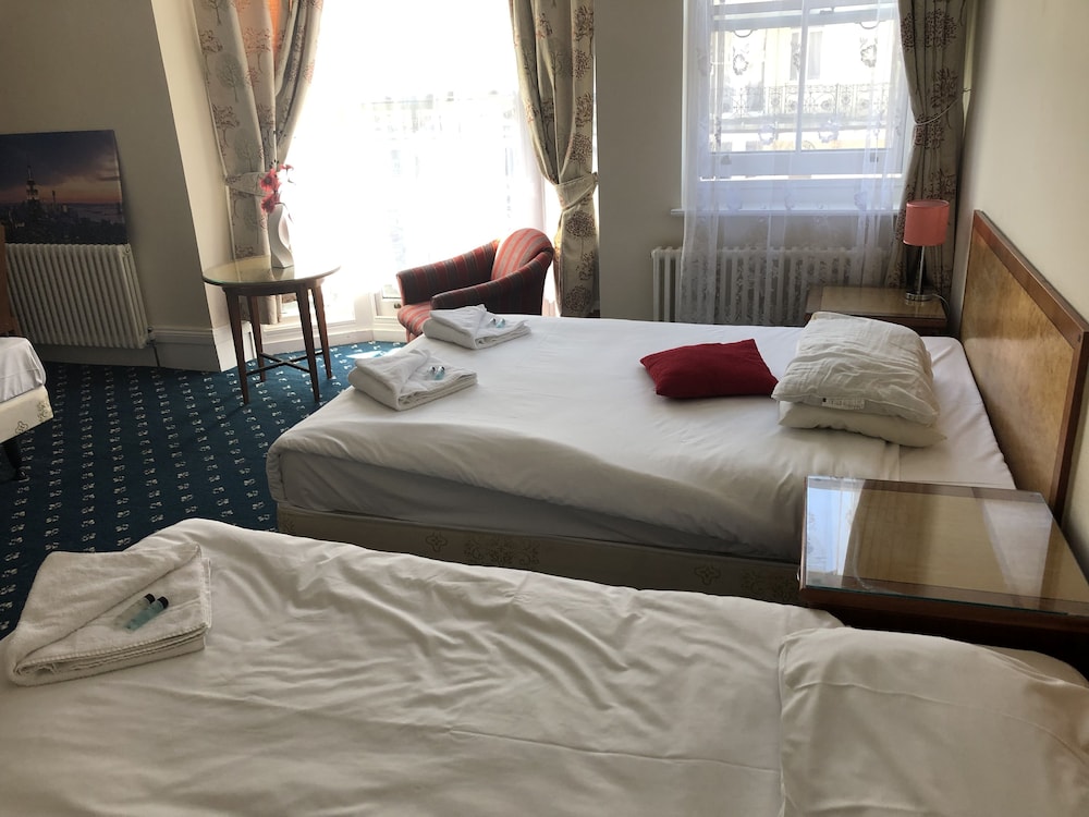 Family Room, Multiple Beds, Non Smoking, Ensuite - Photo 1